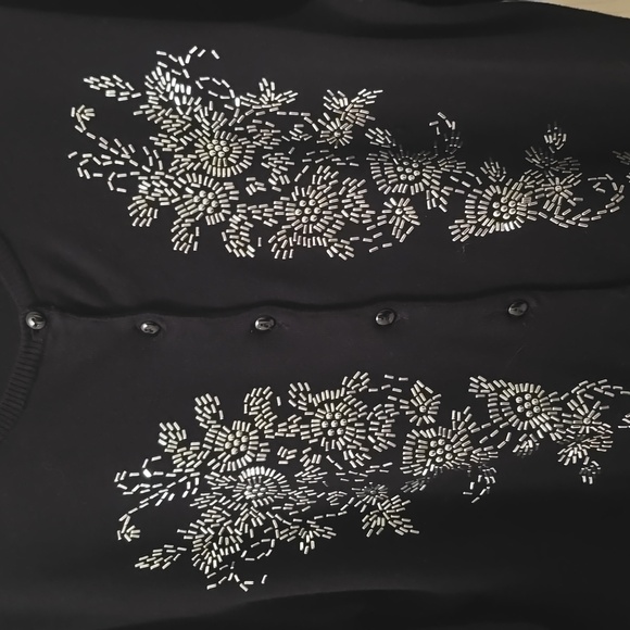 COVINGTON WOMEN'S BLACK EMBELLISHED FRONT BUTTON CARDIGAN SWEATER SIZE LARGE - Picture 4 of 17